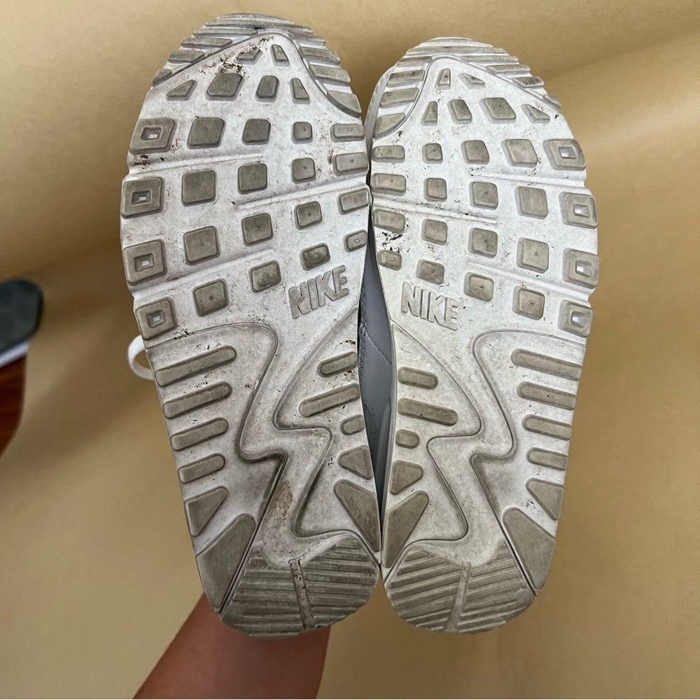 Nike Air Max 90 White Black Leather Mesh Low Top Sneakers Women’s 5 - Picture 9 of 11